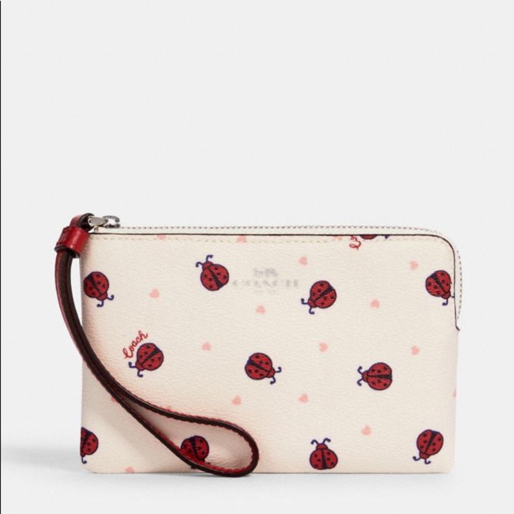 🐞❤️Coach Corner Zip Wristlet With Ladybug Print